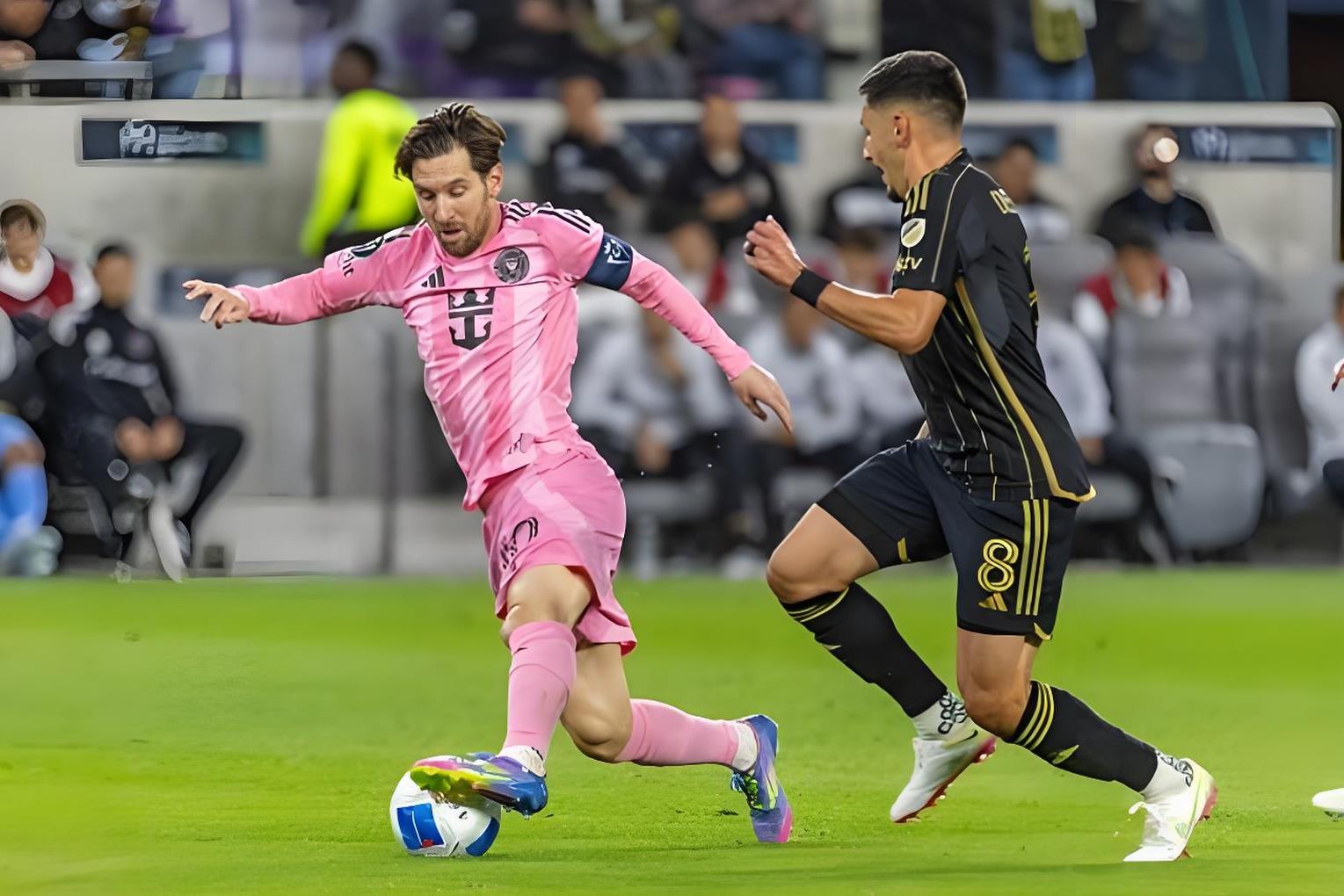 九游下载-包含冲刺阶段突围战来临，迈阿密热火围绕葡超强势反弹，话题不断，训练强度明显提升的词条-九游下载